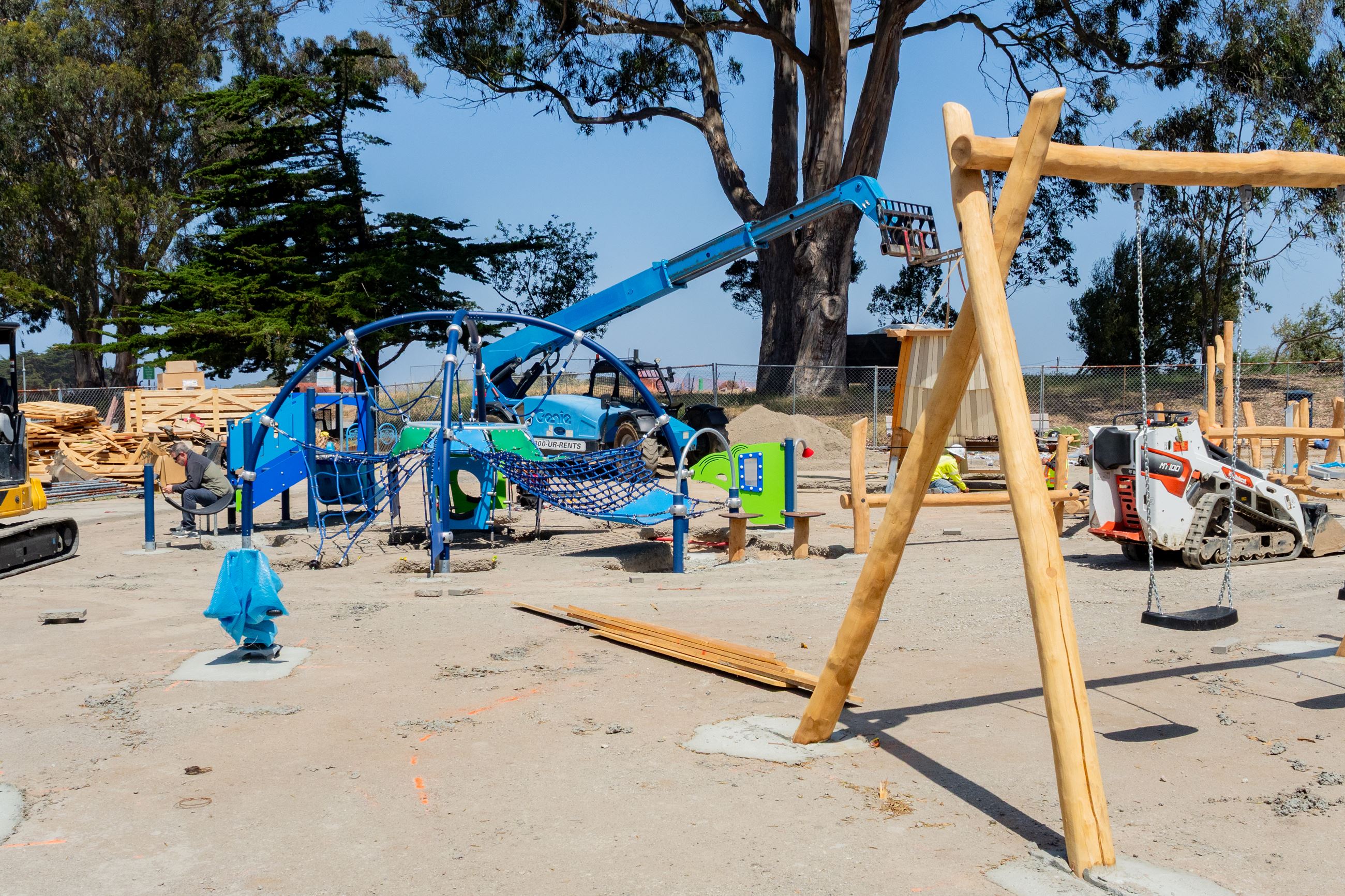 Photo_Windy Hill Park Construction 05.06.25_Courtesy - KOMPAN Inc (2)